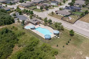 130 Killian Loop, Hutto, TX 78634 - Photo 32