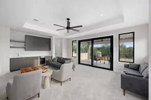 13701 Montview Dr, Austin, TX 78732 - Photo 20