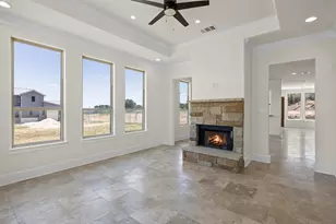 711 N Paleface Ranch Rd, Spicewood, TX 78669 - Photo 4