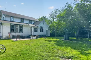 240 W Allen St, Bartlett, TX 76511 - Photo 36