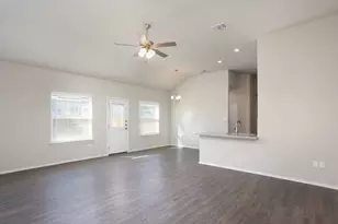 3414 Scott Cir, Seguin, TX 78155 - Photo 2