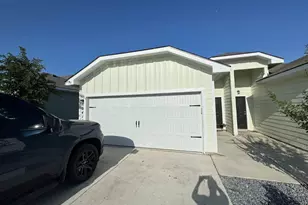 3414 Scott Cir, Seguin, TX 78155 - Photo 1