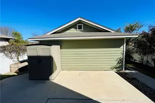 1804 Lost Maples Loop, Cedar Park, TX 78613 - Photo 4