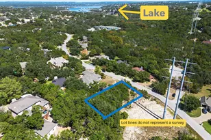 704 Palos Verdes Dr, Lakeway, TX 78734 - Photo 1