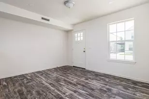 230 Debus Dr, Taylor, TX 78674 - Photo 6