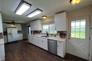 2120 Fm 1704, Elgin, TX 78621 - Photo 12