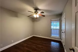 2120 Fm 1704, Elgin, TX 78621 - Photo 28