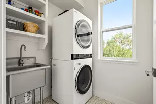 4400 Mt Vernon Dr, Austin, TX 78745 - Photo 32