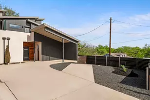 4400 Mt Vernon Dr, Austin, TX 78745 - Photo 1