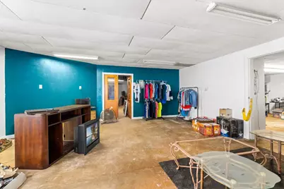 805 N Magnolia Avenue, Luling, TX 78648 - Photo 14