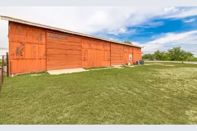 805 N Magnolia Avenue, Luling, TX 78648 - Photo 38