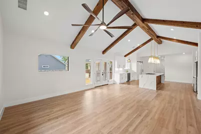 2102 S Church Street, Georgetown, TX 78626 - Photo 4