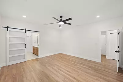 2102 S Church Street, Georgetown, TX 78626 - Photo 14