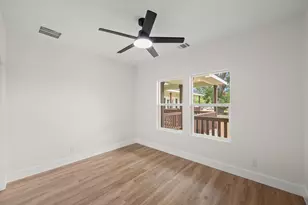 2102 S Church St, Georgetown, TX 78626 - Photo 32