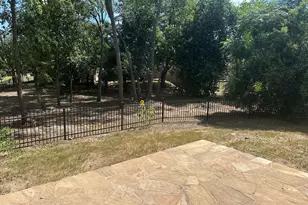 7233 Menchaca Rd, Austin, TX 78745 - Photo 38