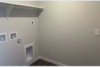 214 Perry Place, Rockdale, TX 76567 - Photo 2