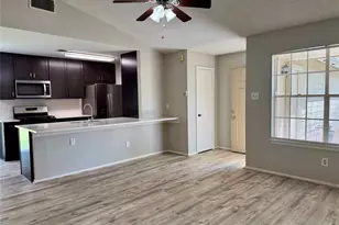 7902 Ibis Cove, Austin, TX 78745 - Photo 6