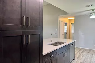 7902 Ibis Cove, Austin, TX 78745 - Photo 8