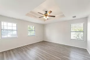 113 Matthew Dr, Hutto, TX 78634 - Photo 8
