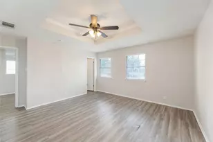 113 Matthew Dr, Hutto, TX 78634 - Photo 10