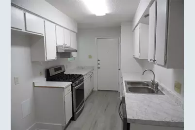 7400 Dixie Drive #B, Austin, TX 78744 - Photo 10