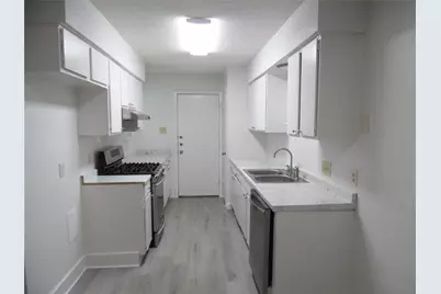 7400 Dixie Drive #B, Austin, TX 78744 - Photo 6