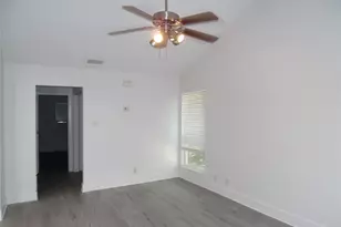 7400 Dixie Dr, Austin, TX 78744 - Photo 4