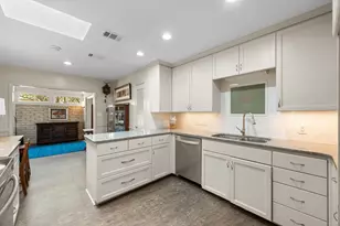 8107 Middle Ct, Austin, TX 78759 - Photo 8