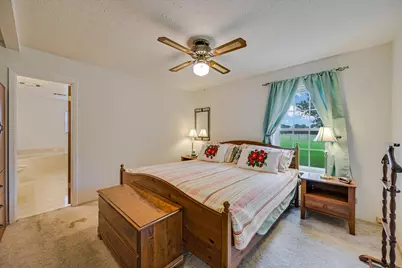 835 Jones Street, Smithville, TX 78957 - Photo 12