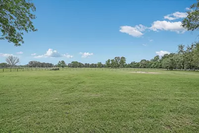 835 Jones Street, Smithville, TX 78957 - Photo 22