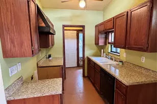 108 Oak Ridge, Dripping Springs, TX 78620 - Photo 14