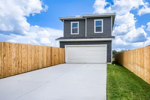 200 Constanza Trl, Bastrop, TX 78602 - Photo 16