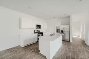 200 Constanza Trl, Bastrop, TX 78602 - Photo 4