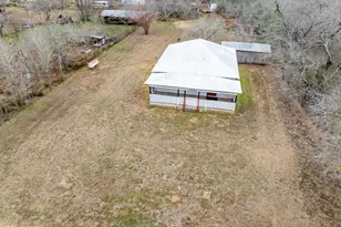 406 Carpenter St, Smiley, TX 78159 - Photo 2