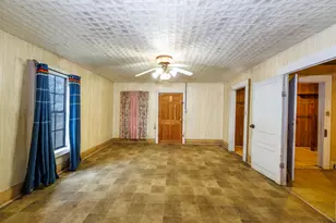 406 Carpenter St, Smiley, TX 78159 - Photo 16