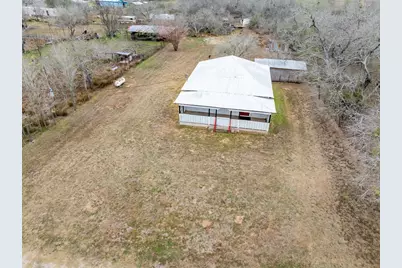 406 Carpenter Street, Smiley, TX 78159 - Photo 2