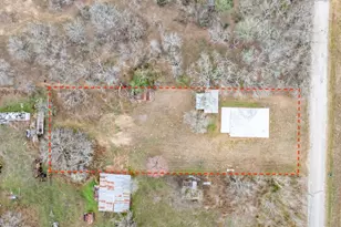 406 Carpenter St, Smiley, TX 78159 - Photo 4