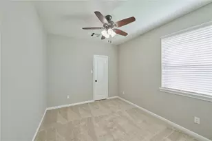 6531 Hunters Creek Ln, Baytown, TX 77521 - Photo 36