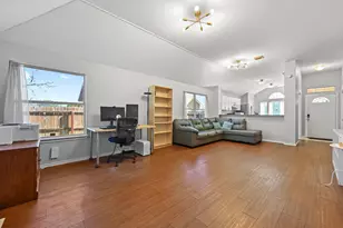 5302 Walnut Grove Dr, Austin, TX 78744 - Photo 4