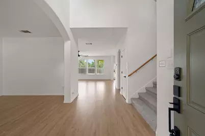 11008 Silo Valley Drive, Austin, TX 78754 - Photo 6
