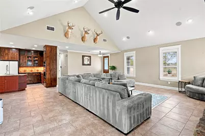 1475 County Road 315, Jarrell, TX 76537 - Photo 12