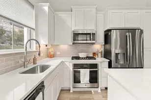 115 Beneteau Dr, Austin, TX 78738 - Photo 8