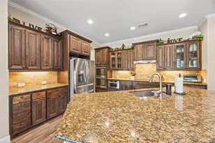 17001 Northlake Hills Dr, Jonestown, TX 78645 - Photo 12