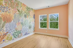 1121 Walton Ln, Austin, TX 78721 - Photo 10