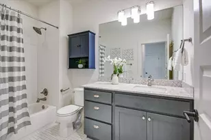 1121 Walton Ln, Austin, TX 78721 - Photo 12