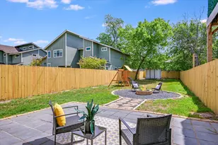 1121 Walton Ln, Austin, TX 78721 - Photo 16