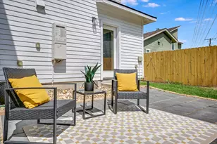 1121 Walton Ln, Austin, TX 78721 - Photo 14