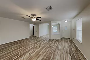 12417 NE Sky Harbor Dr, Del Valle, TX 78617 - Photo 2