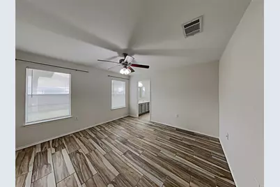 12417 NE Sky Harbor Drive, Del Valle, TX 78617 - Photo 8