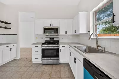 6901 Bancroft Woods Drive, Austin, TX 78729 - Photo 22